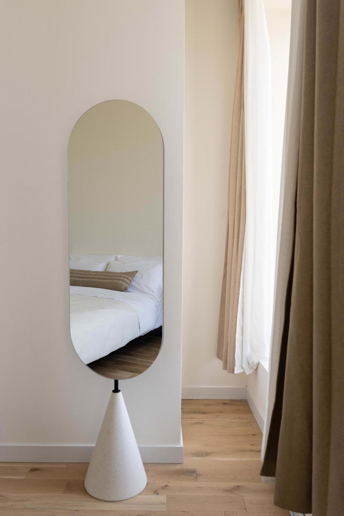Apartment Maison Place Jacques-cartier By Luxury In Transit *