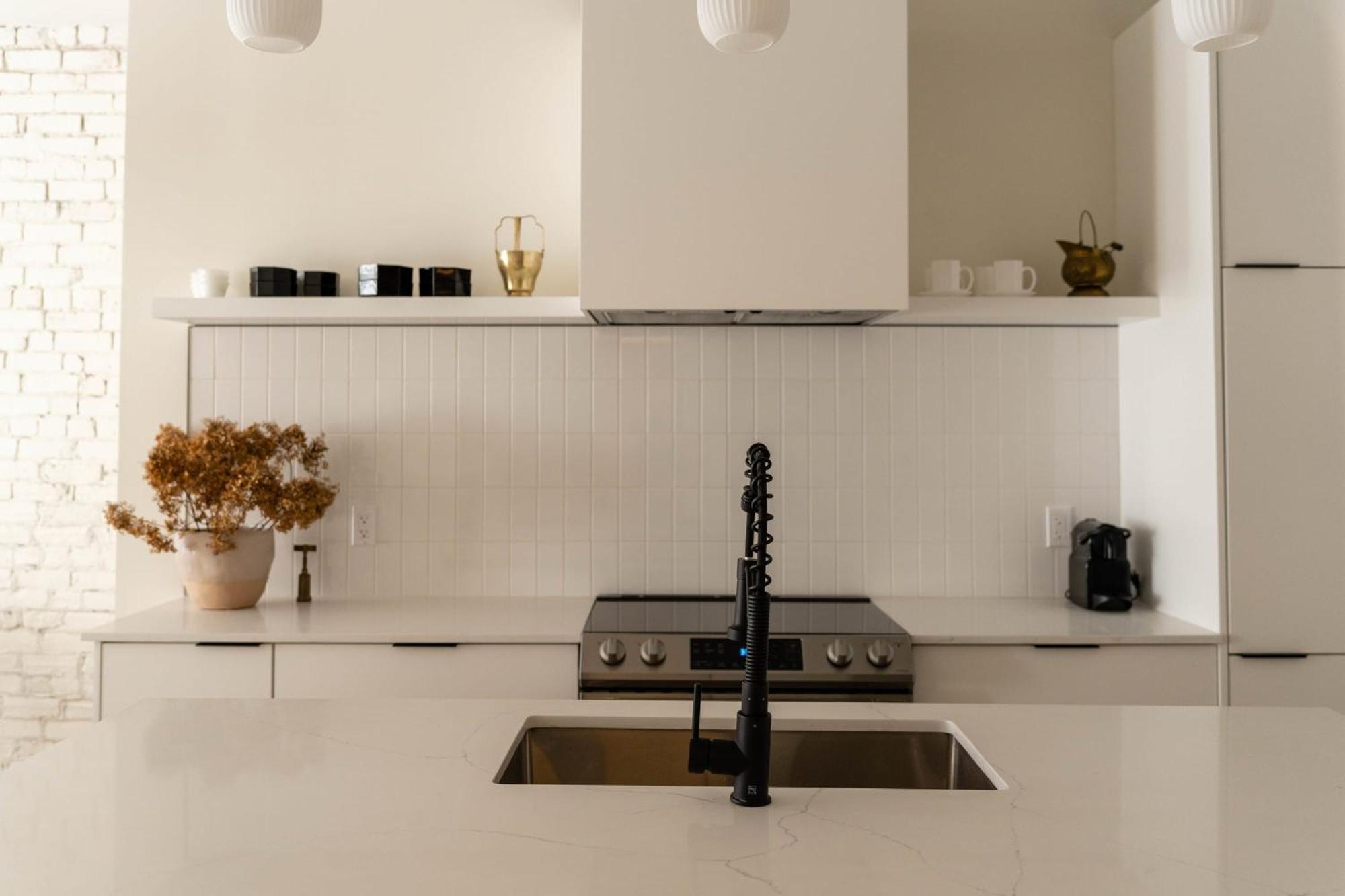 Apartment Maison Place Jacques-cartier By Luxury In Transit *