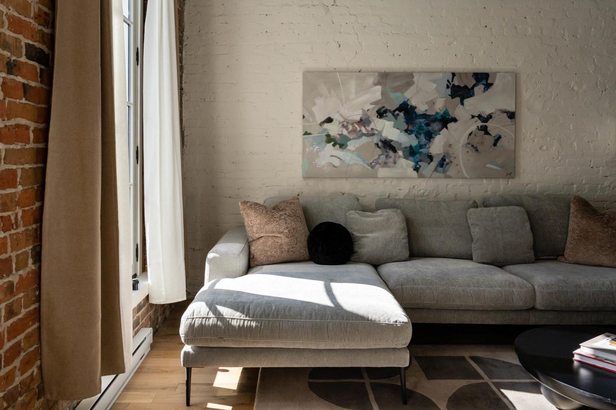 Maison Place Jacques-cartier By Luxury In Transit