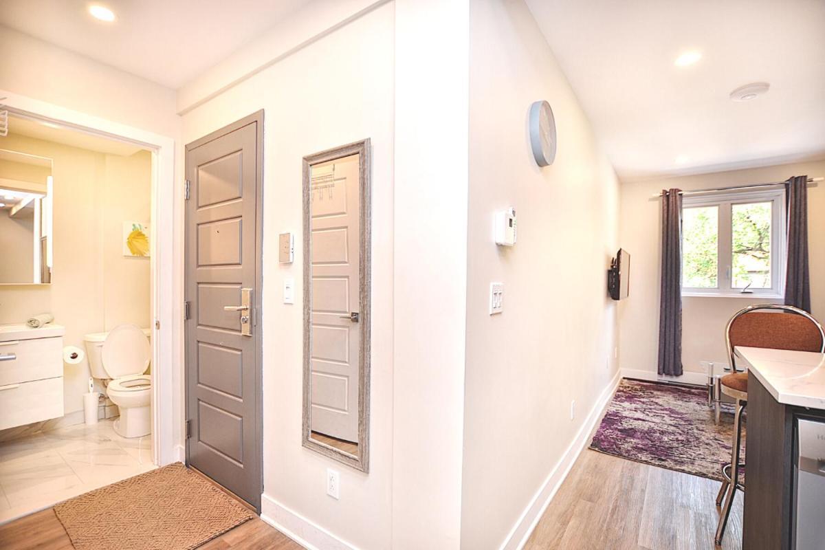 Apartment Beautiful 2bdr In Heart Of Plateau Mont-royal A