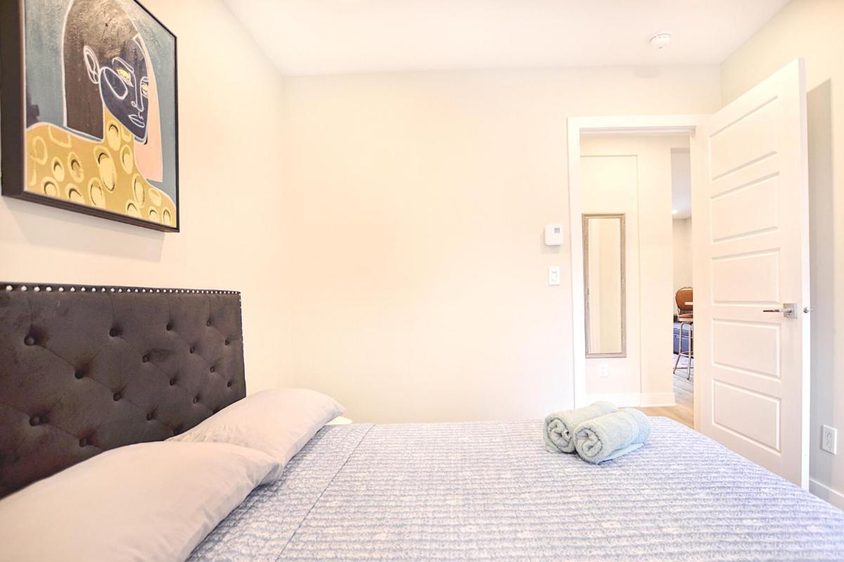 Apartment Beautiful 2bdr In Heart Of Plateau Mont-royal A