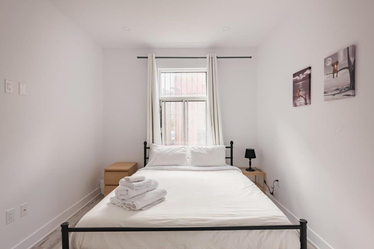 M11 Gorgeous Modern 2brsofabedheart Of Plateau * Montreal