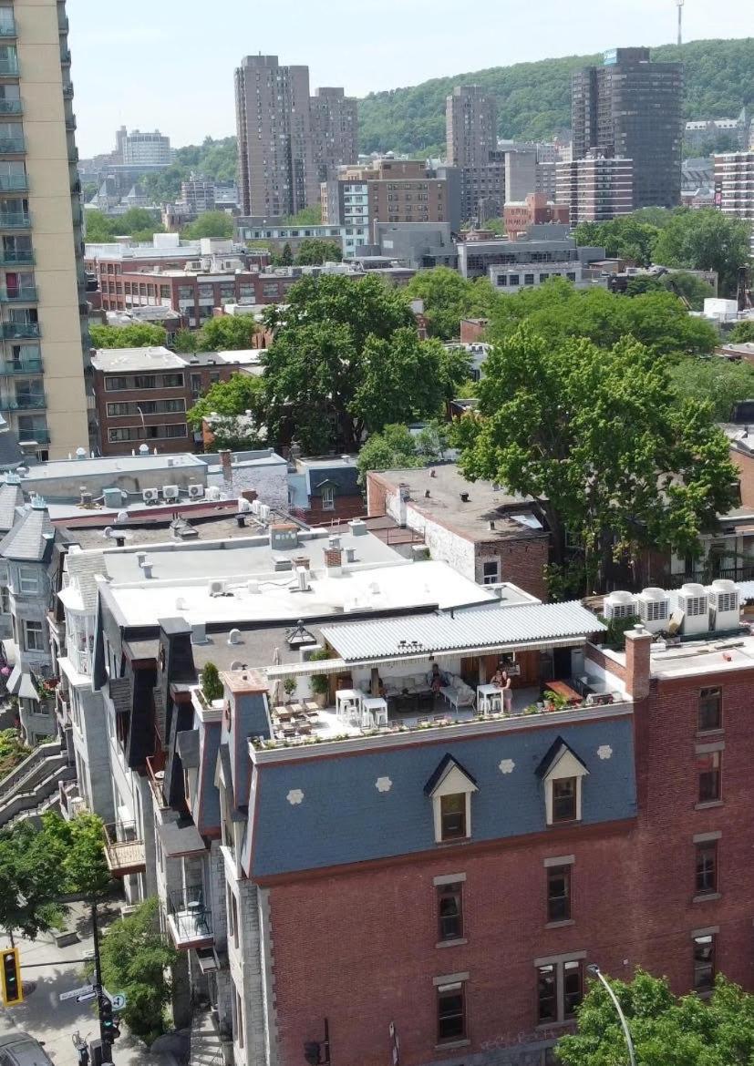 Auberge Du Plateau Hostel Montreal