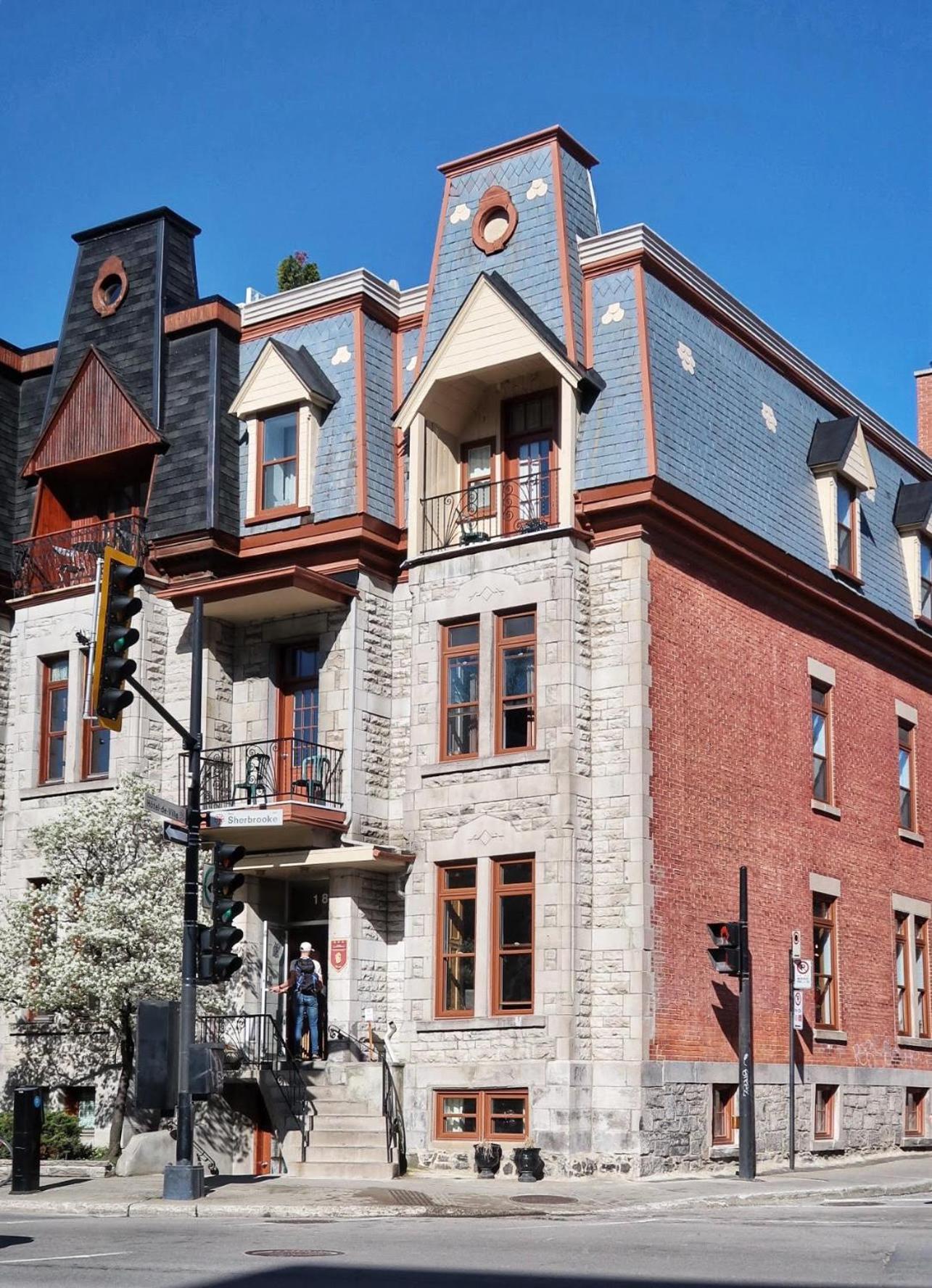 Auberge Du Plateau Montreal
