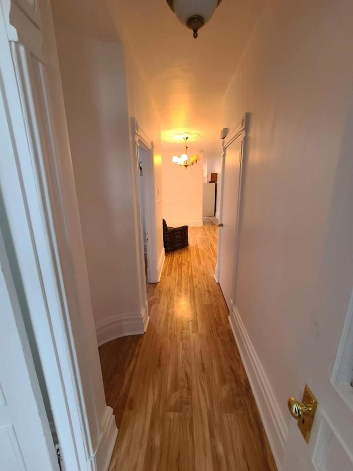 Private Parking Full Kitchen C Homestay Montreal