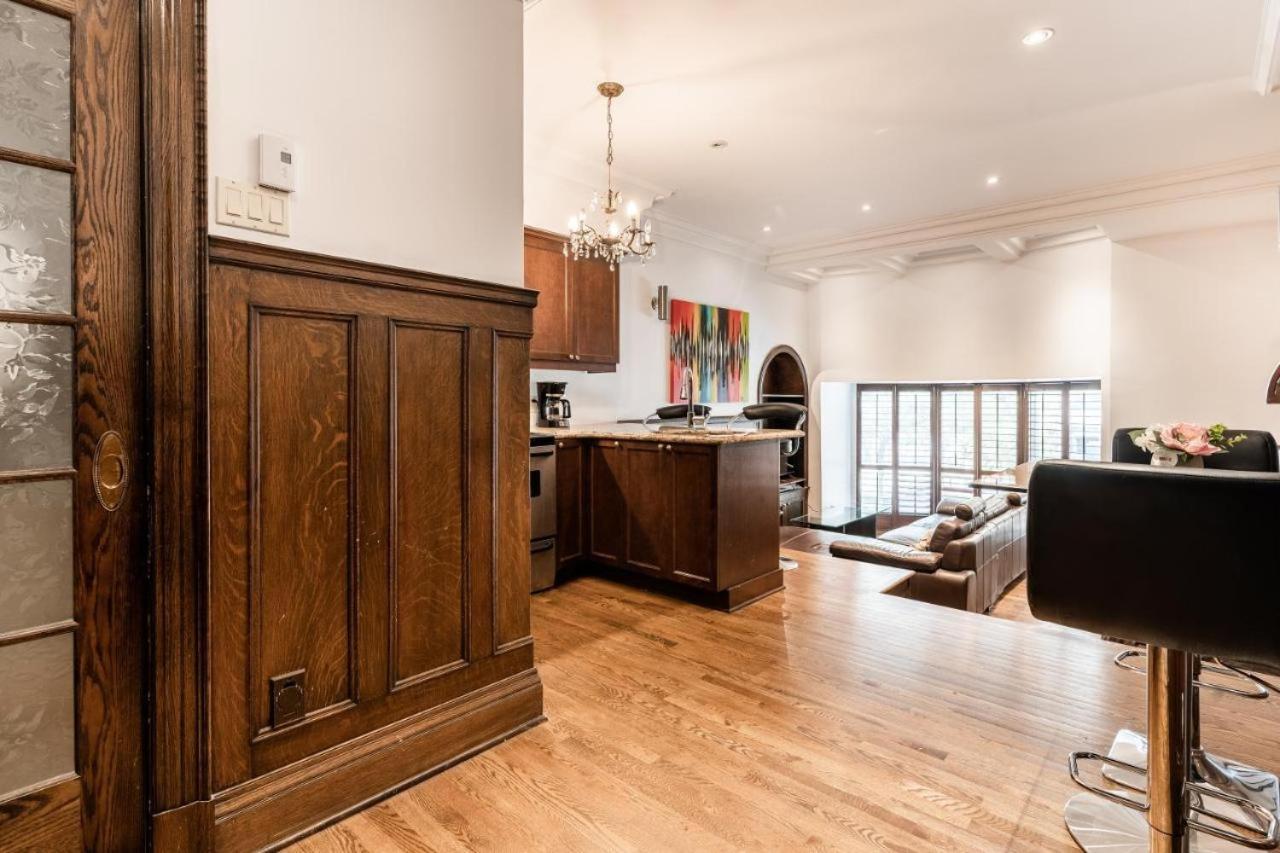 Beautiful Downtown Studio - A Apartment