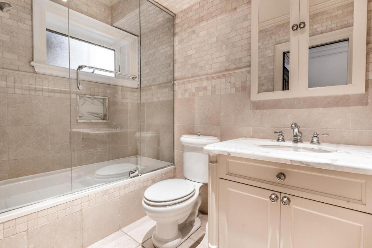 Beautiful Downtown Studio - A Apartment Montreal