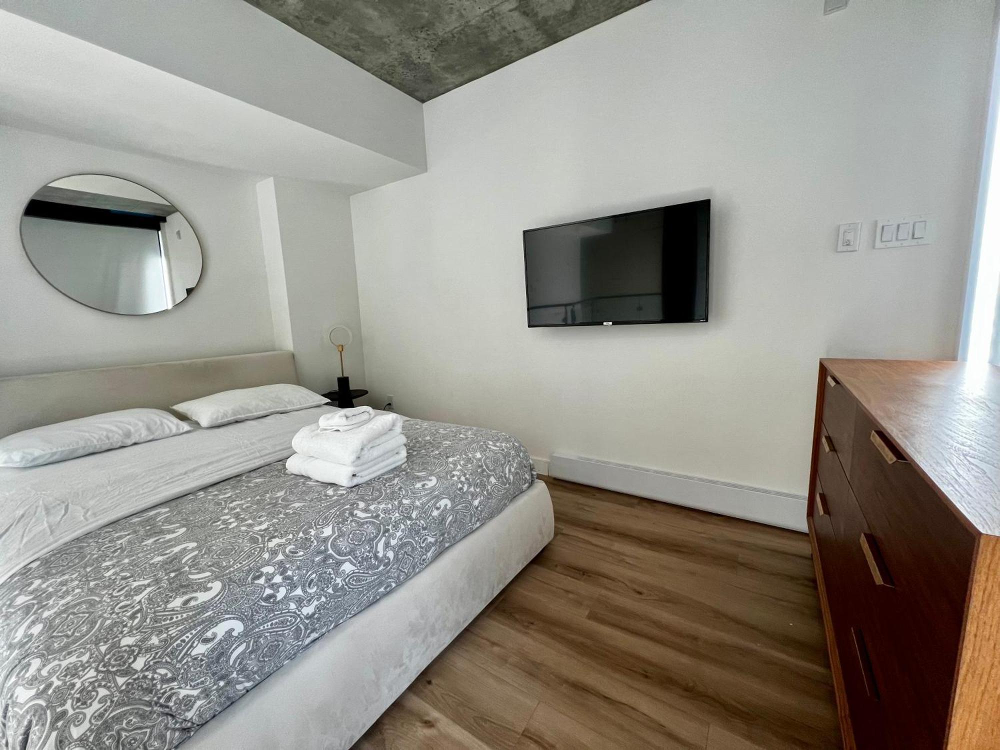 Sky Rocket Downtown Mtl Apartment *