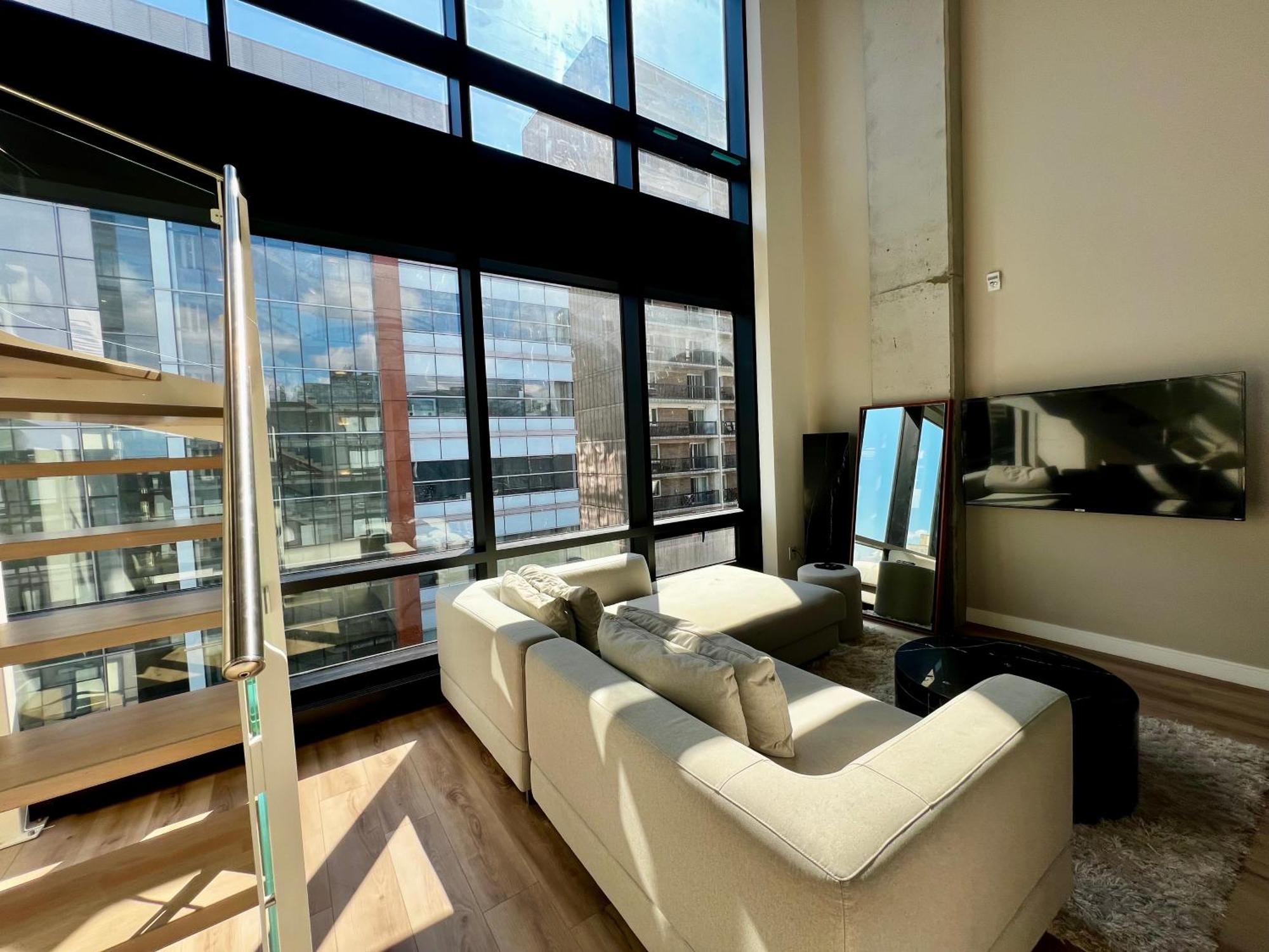 Apartment Sky Rocket Downtown Mtl Montreal