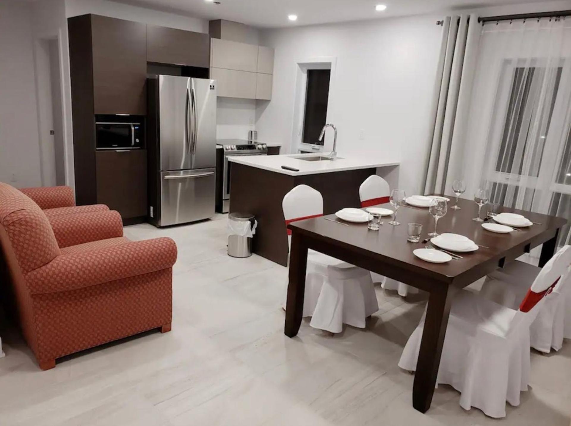 Le Bijou Airhome One Or Two Bedroom Montreal