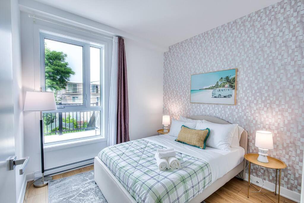 Beautiful & New! Renovated For Your Style Comfort Apartment Montreal