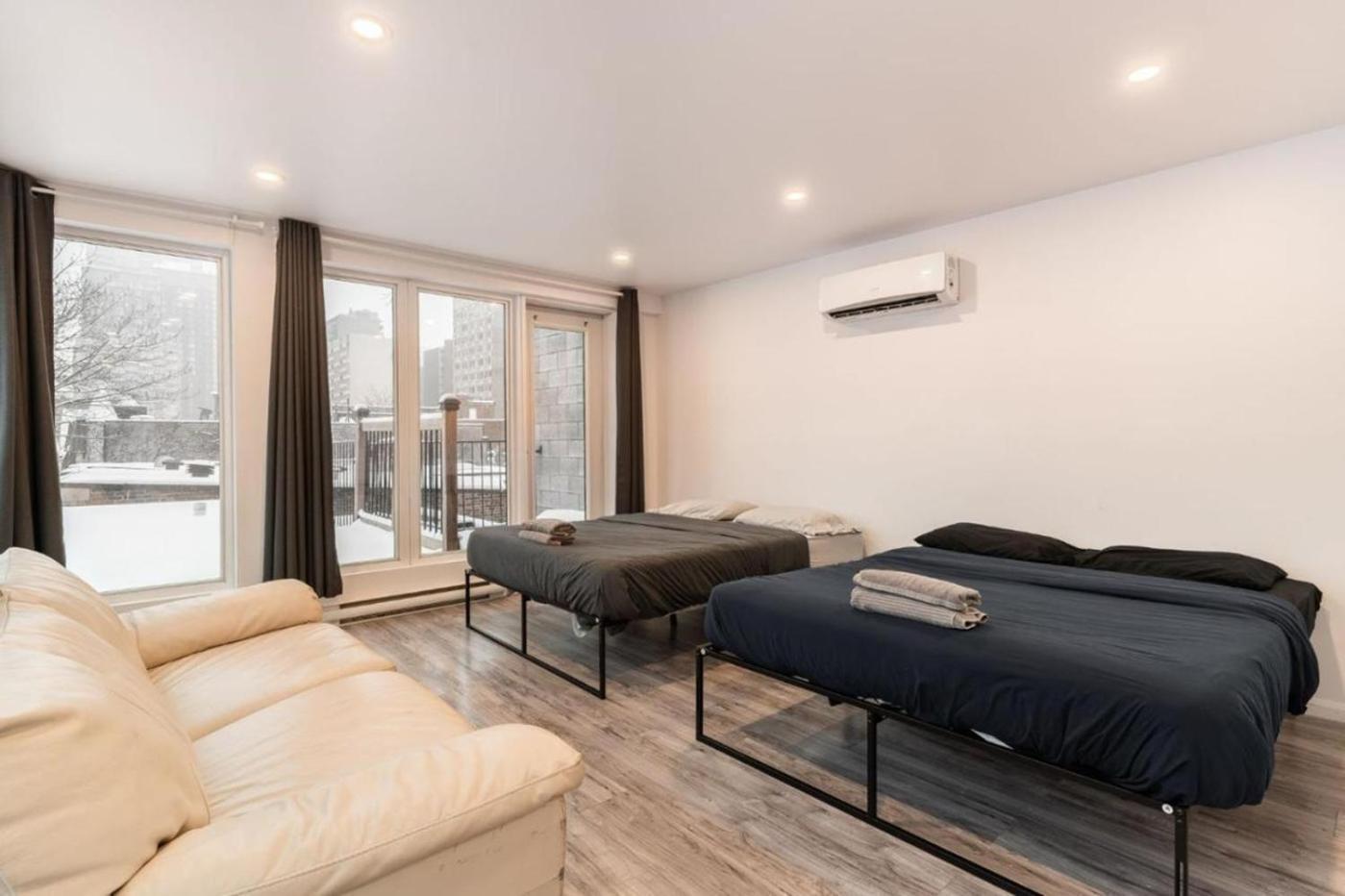 Penthouse With 2 Private Terraces - 1907 Montreal