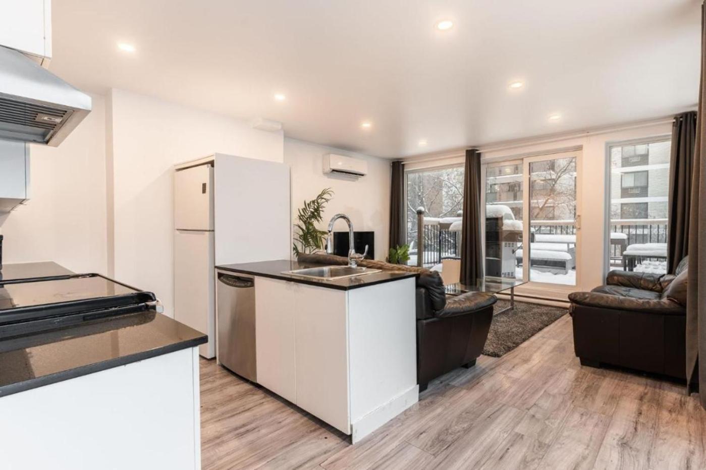 Penthouse With 2 Private Terraces - 1907 * Montreal