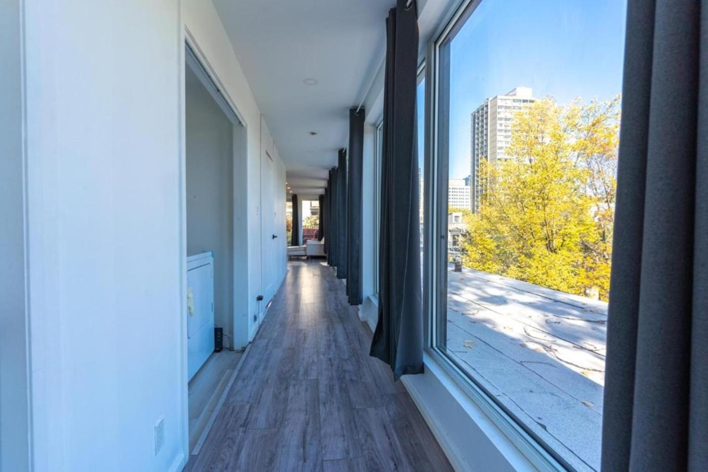 Penthouse With 2 Private Terraces - 1907 Montreal