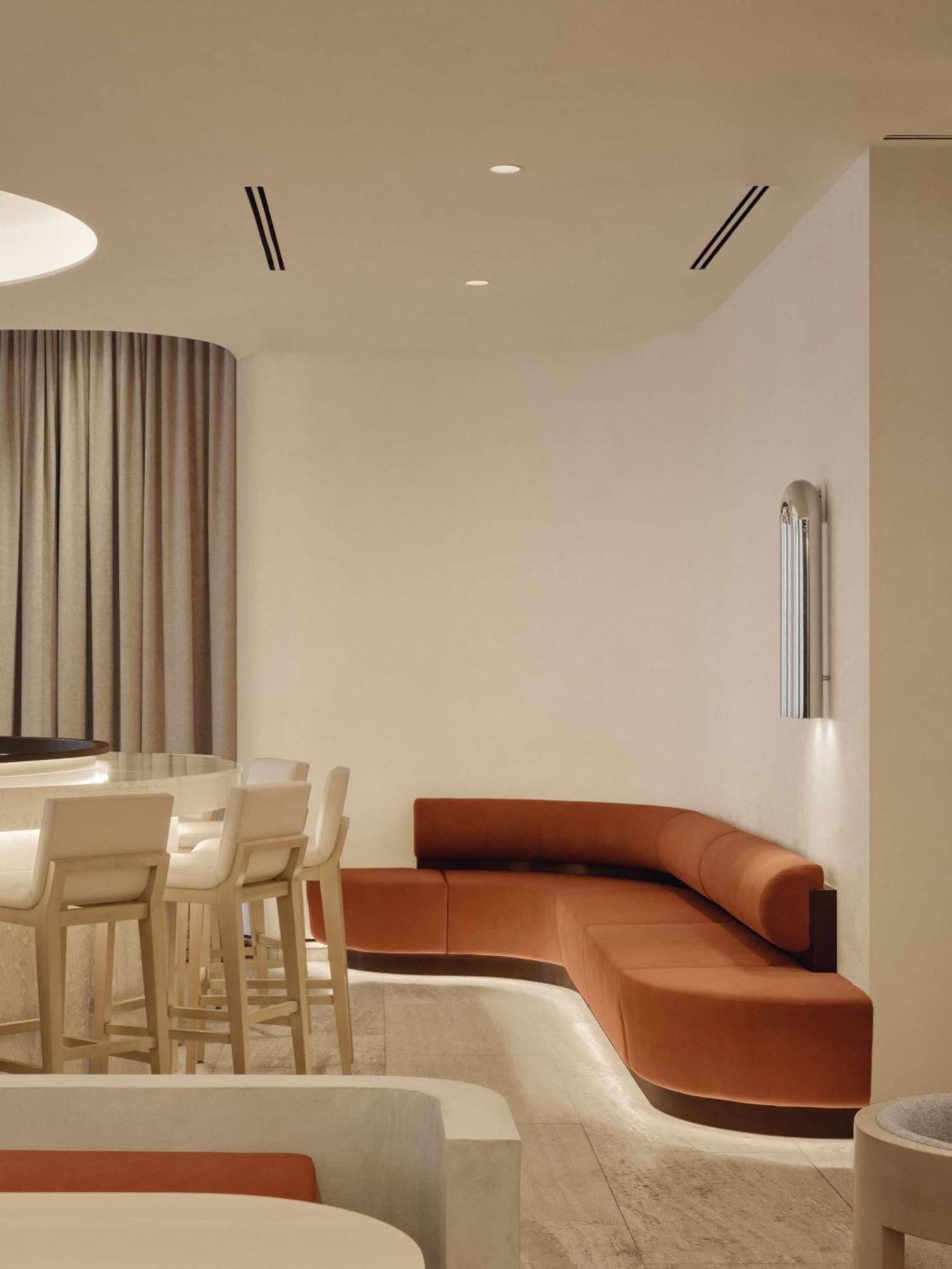 Vogue Downtown, Curio Collection By Hilton