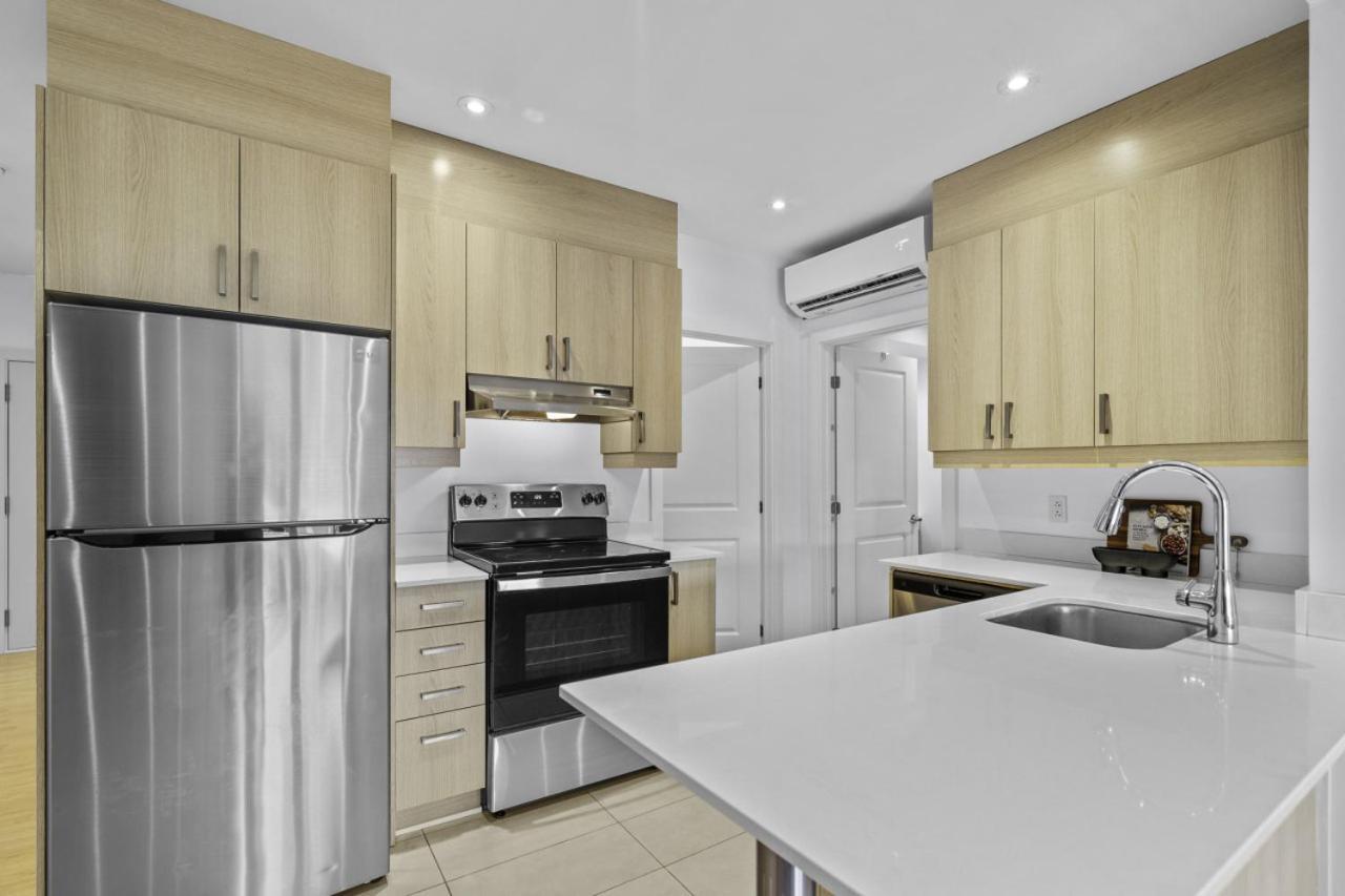 Renovated 2-bedroom Haven By Jean Talon Market