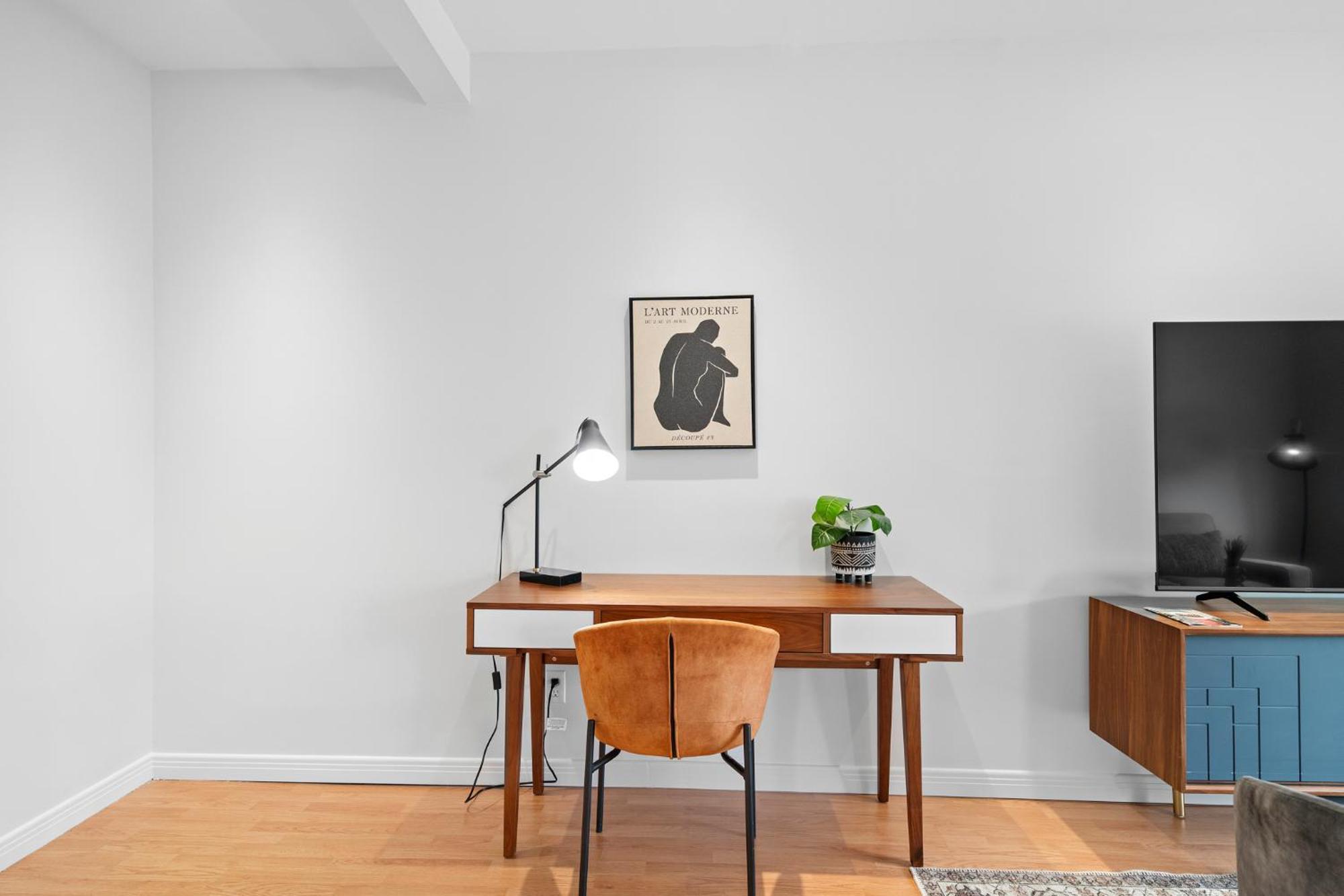 Trendy 2-bedroom Haven By Jean Talon Market Montreal