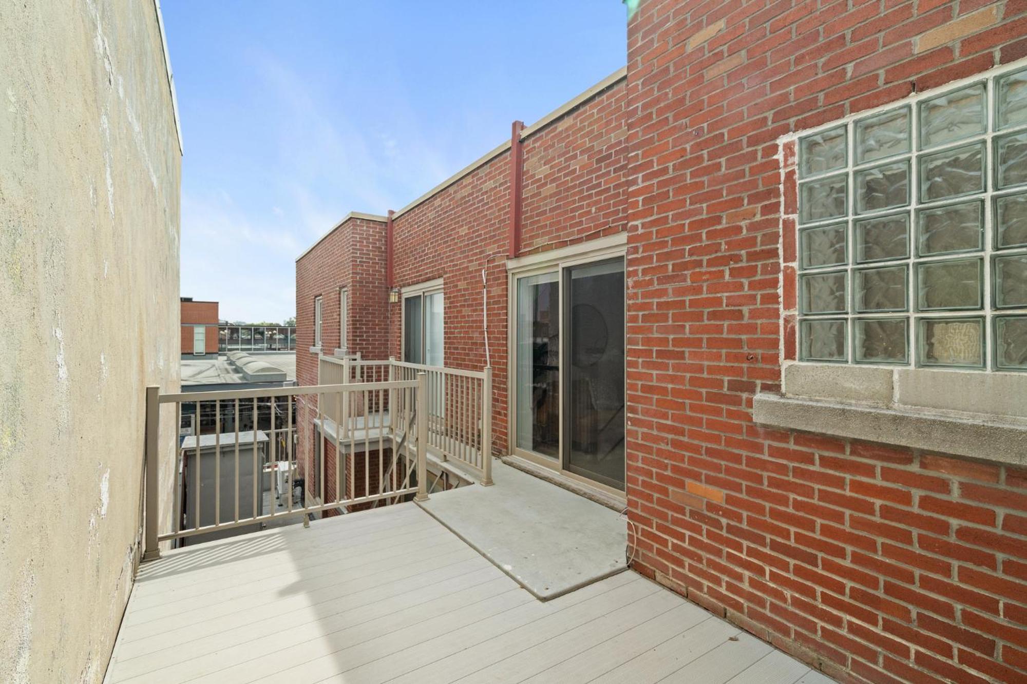 Trendy 2-bedroom Haven By Jean Talon Market Apartment Montreal