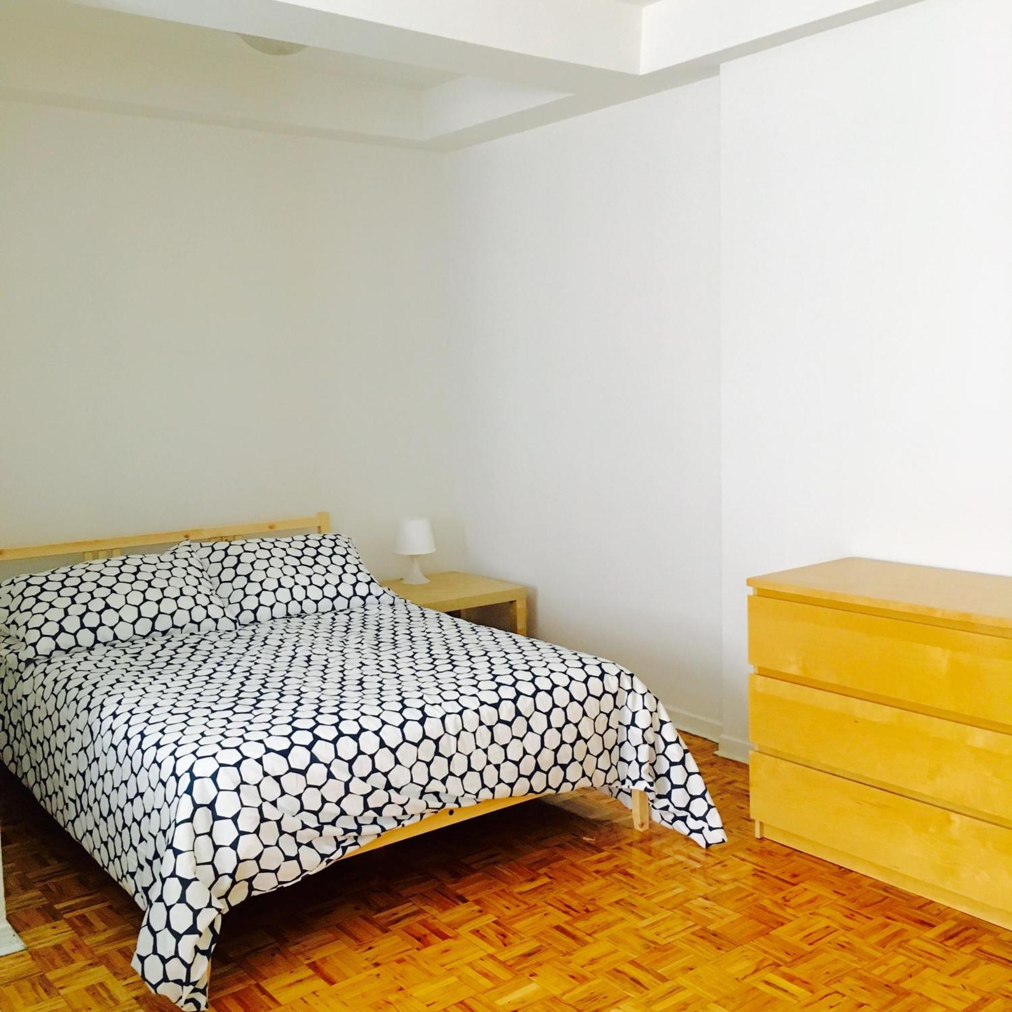 Apartment Stylish Comfortable In The Golden Square Mile Montreal