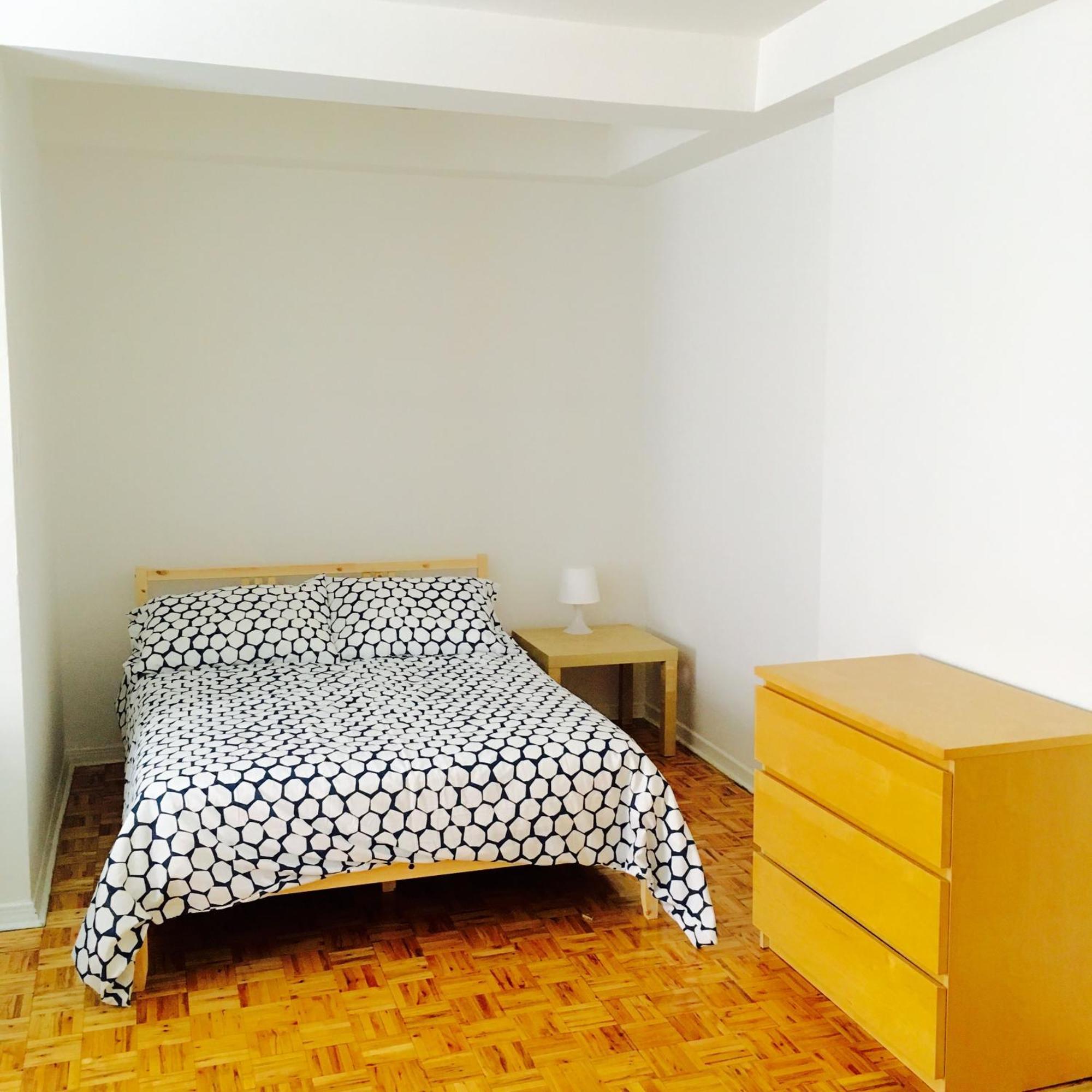 Apartment Stylish Comfortable In The Golden Square Mile Montreal