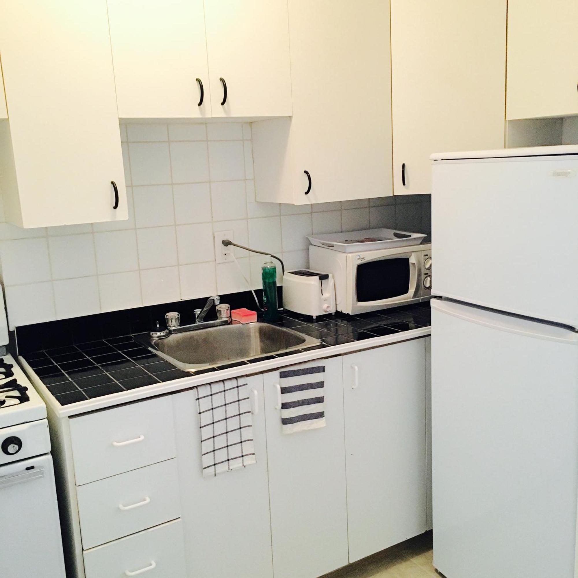 Stylish Comfortable In The Golden Square Mile Apartment Montreal