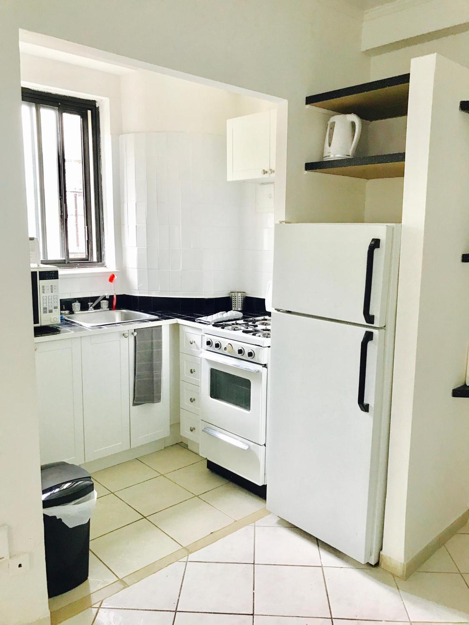 Stylish Comfortable In The Golden Square Mile Apartment