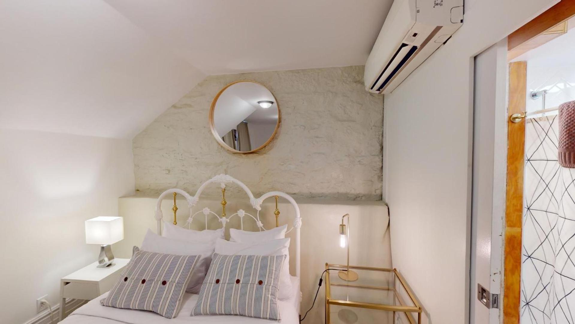 Auberge Du Plateau Hostel