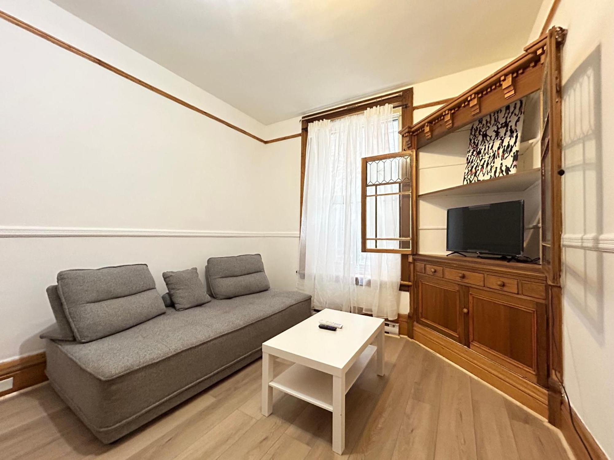 Retro&cozy-downtown Mtl Apartment Montreal