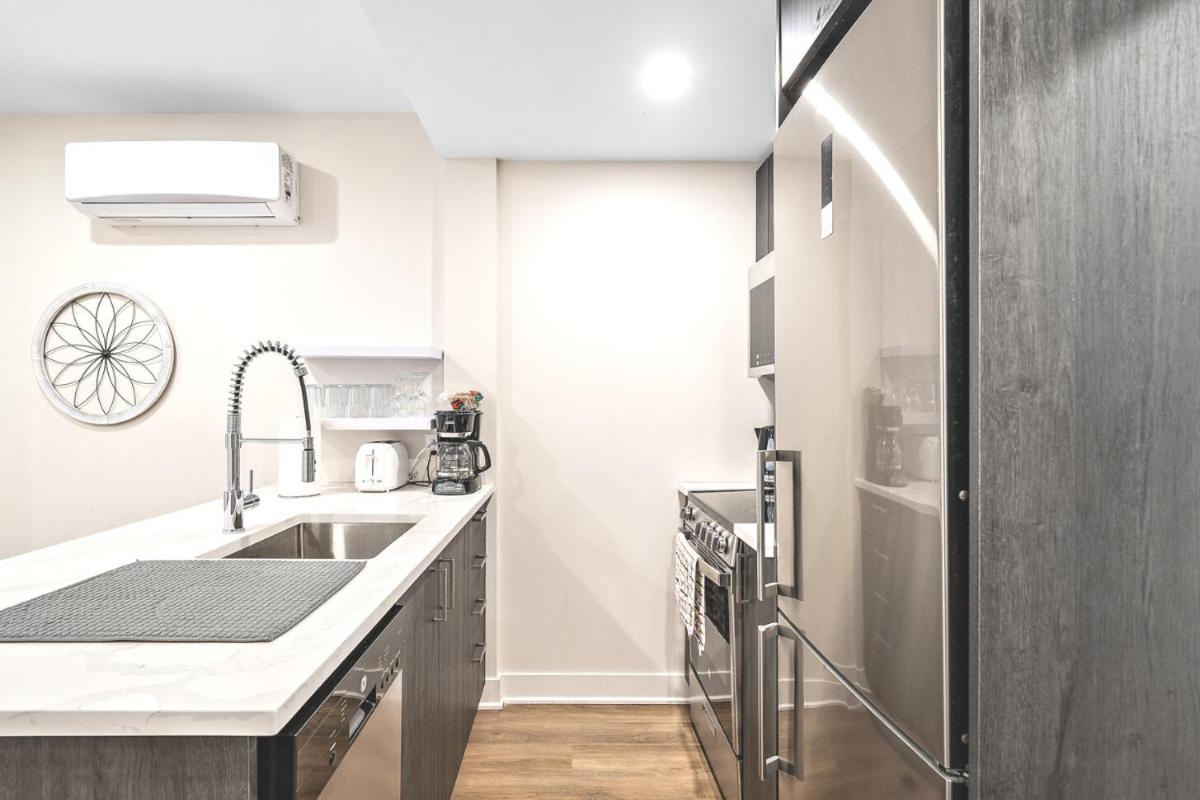 Elegant 1bdr In Heart Of Plateau B Apartment *