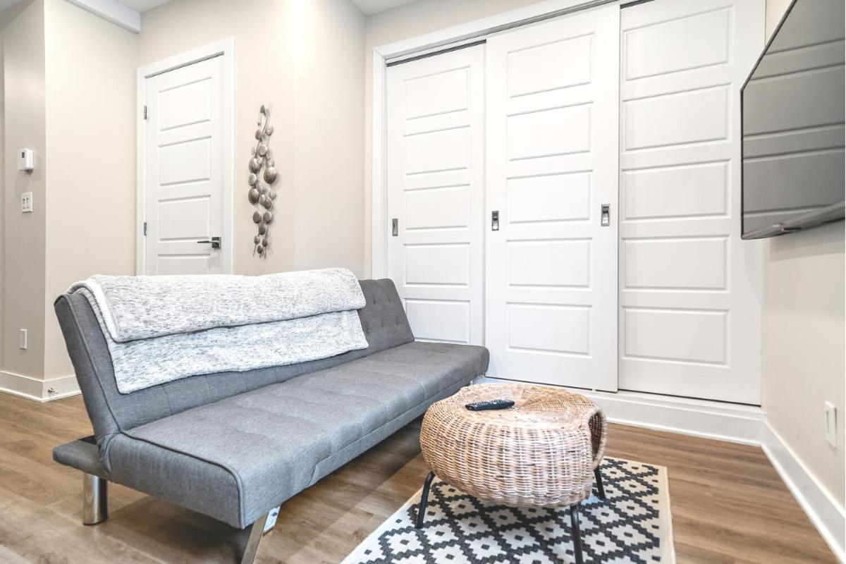 Elegant 1bdr In Heart Of Plateau B