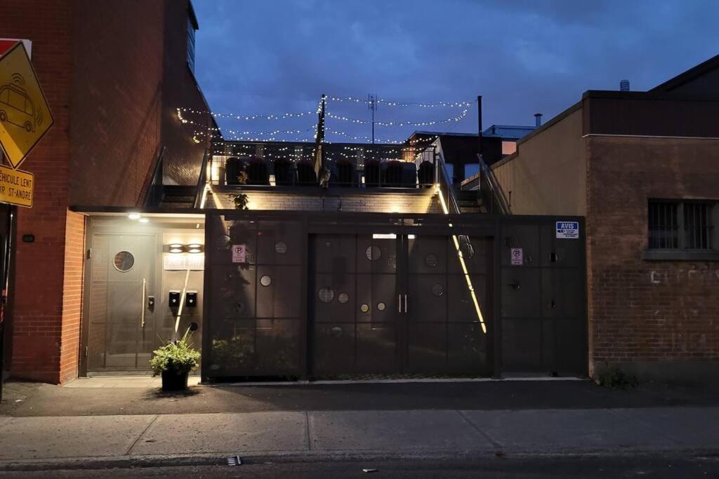 Plaza12 - Stringlights, Xl Terrace, Restos & Shops * Montreal