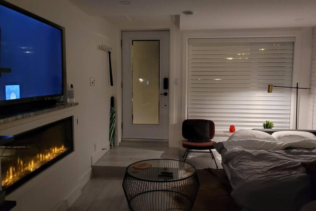Apartment Plaza12 - Stringlights, Xl Terrace, Restos & Shops