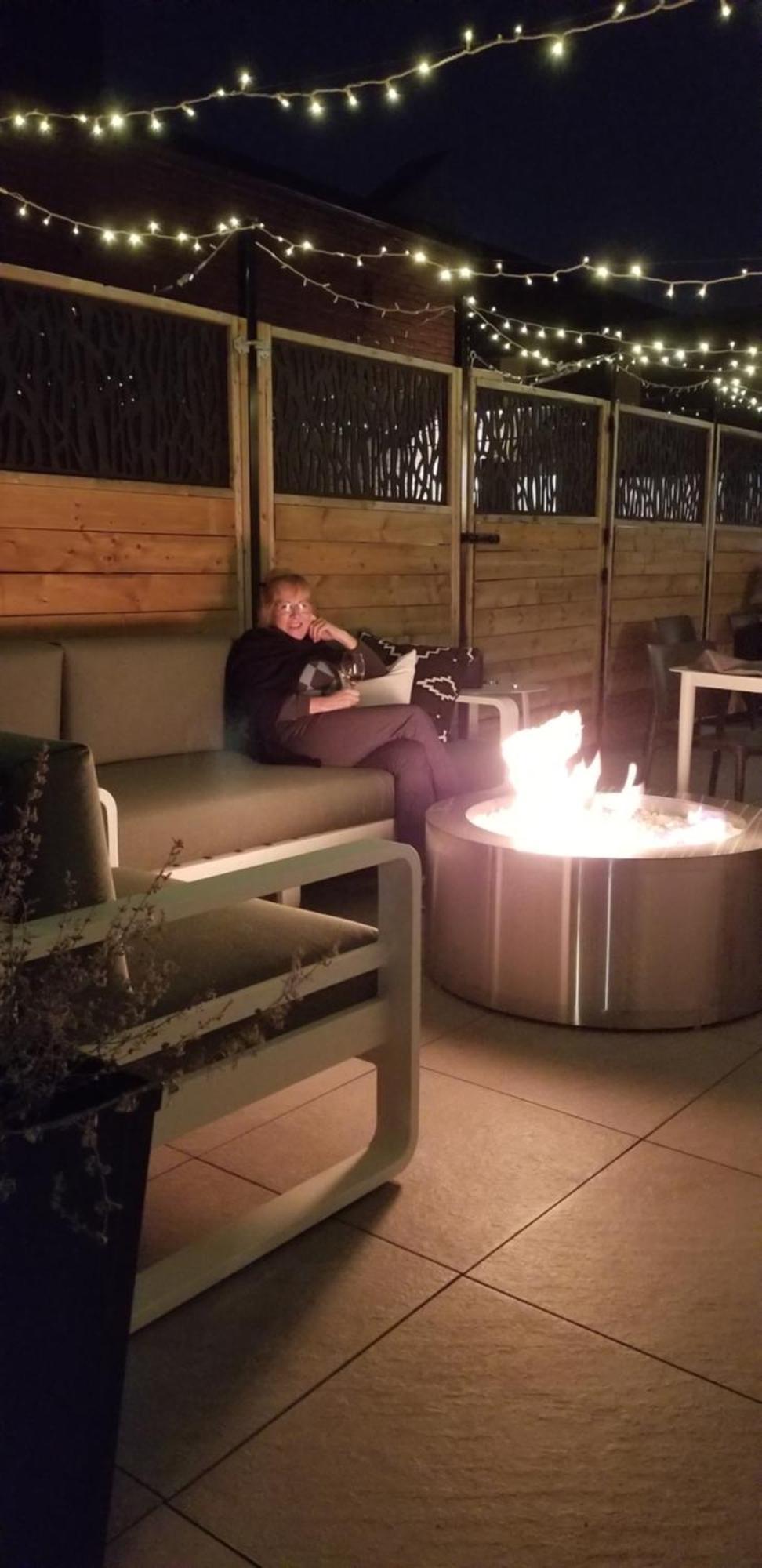 Plaza12 - Stringlights, Xl Terrace, Restos & Shops *