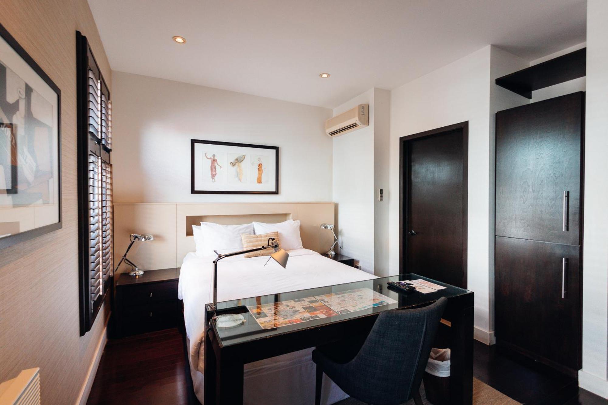 Self Check-in Boutique - Quartier Latin - 302 *