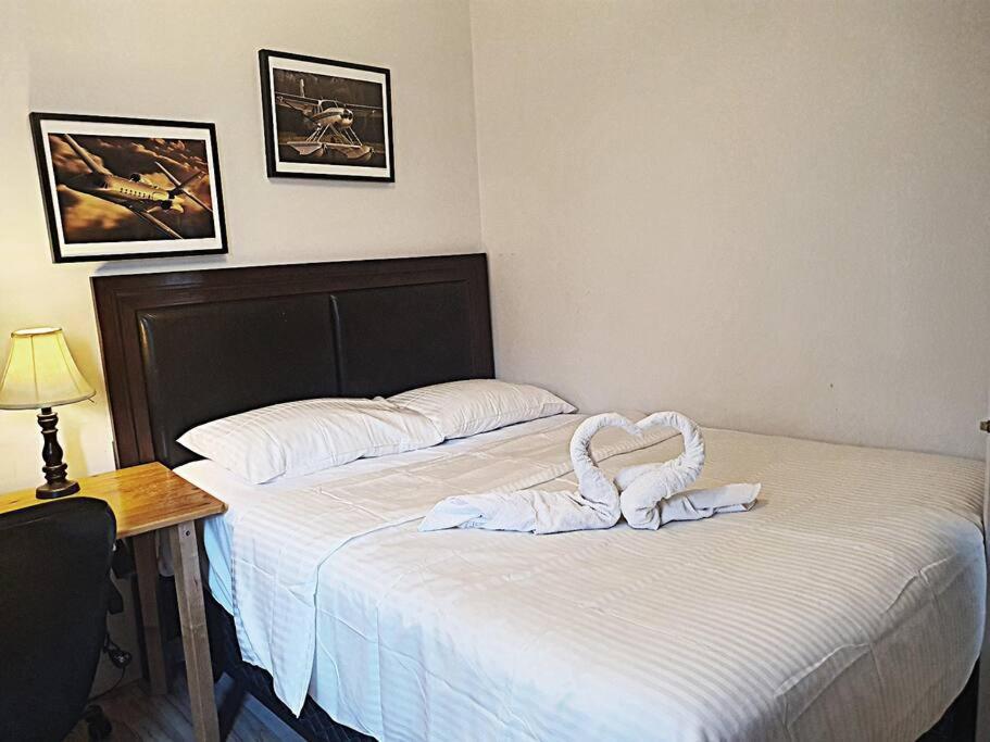 3 Bedrooms Large - Ndg Montreal