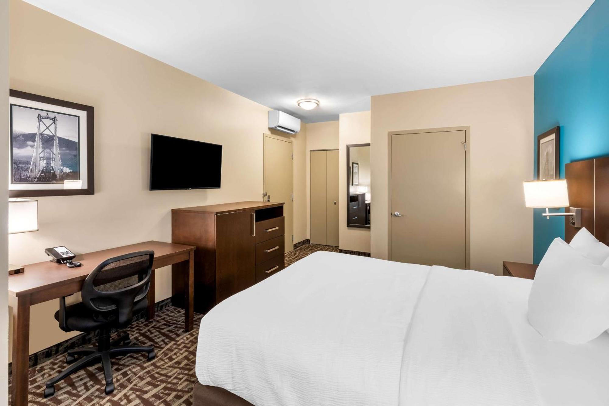 Best Western Plus Hotel Montreal Hotel