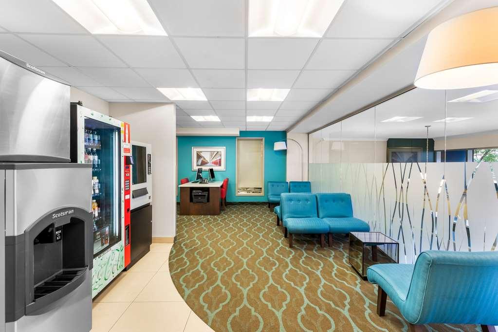 Best Western Plus Hotel Montreal 4* Montreal