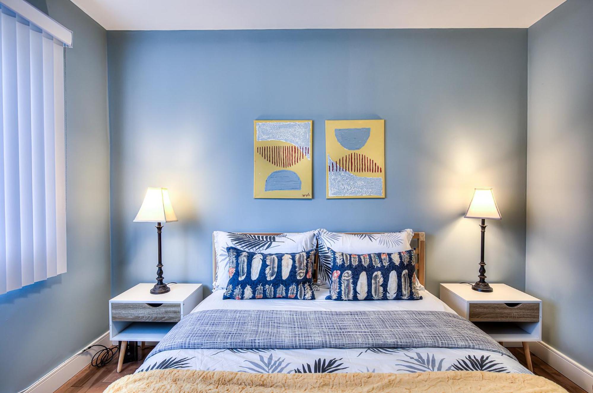 Charming 2br With Balcony In Montreal