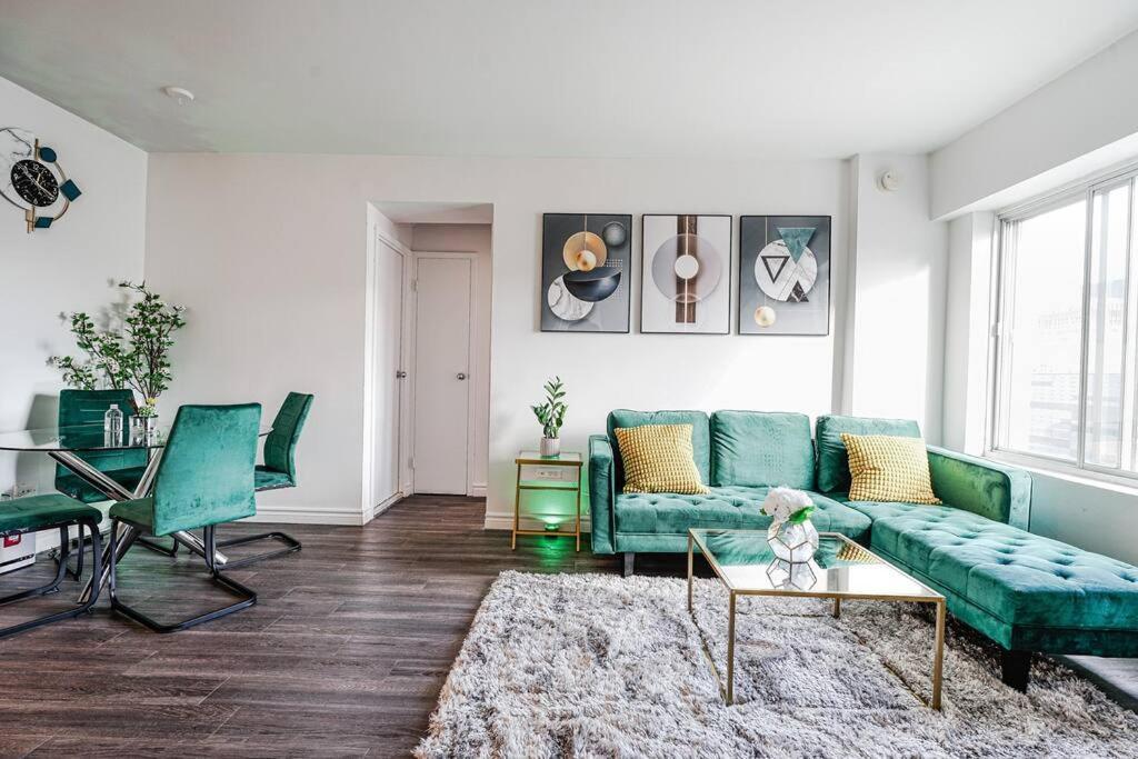 Luxe Eleve * Montreal