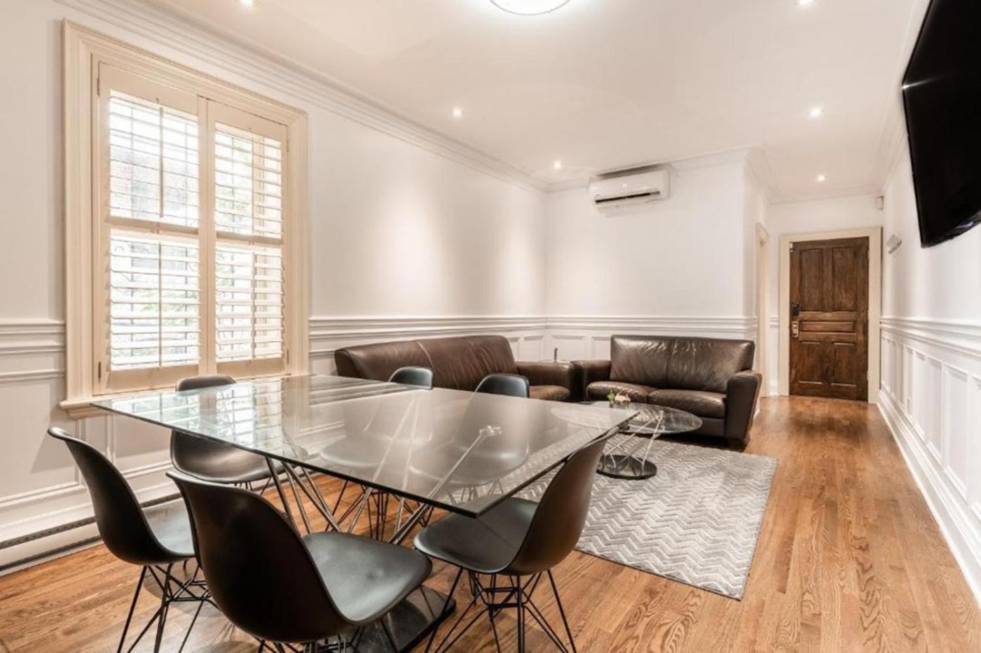 Luxurious 1 Bedroom With 2 Beds - B