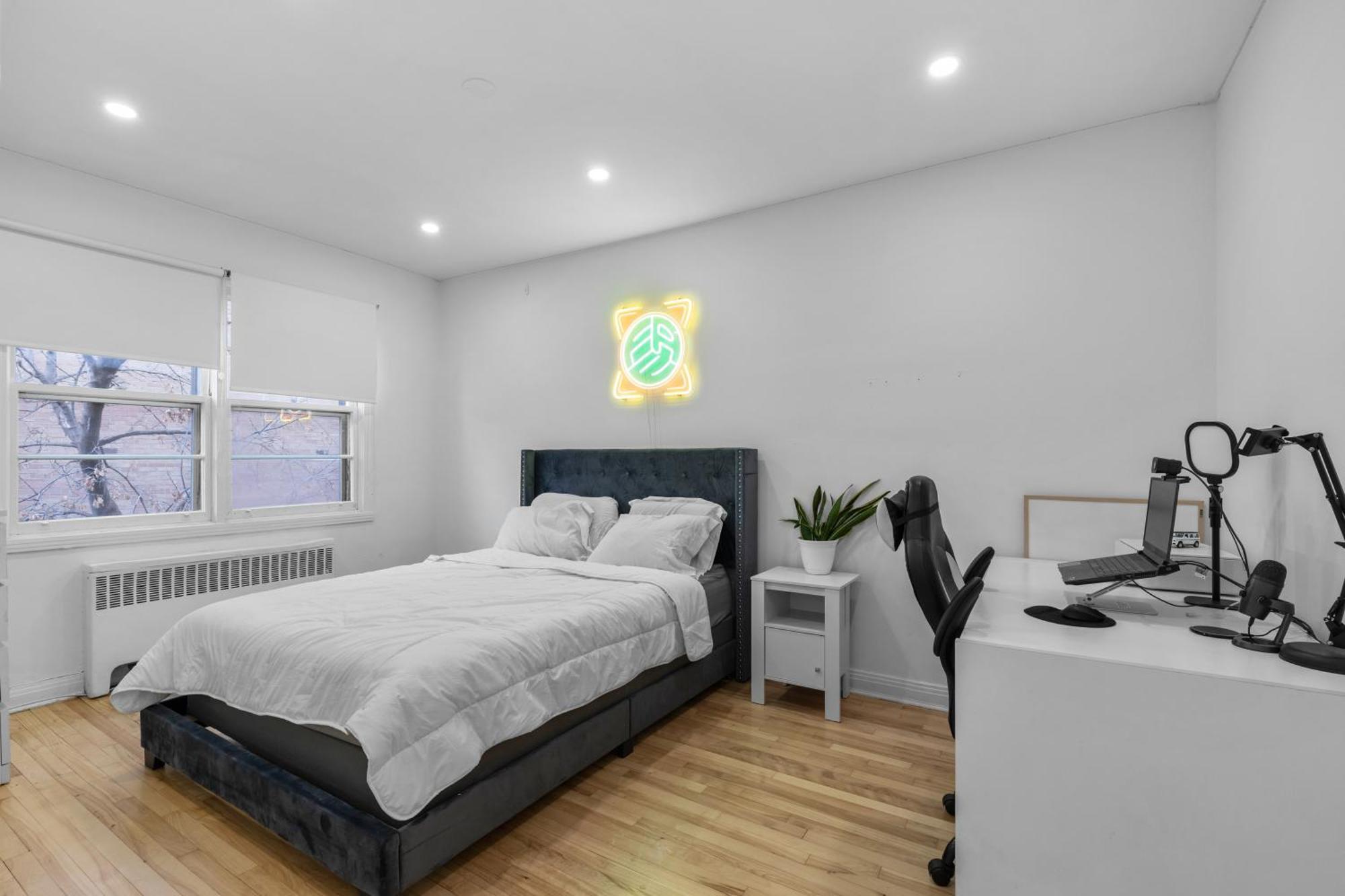 Cozy 1br With Workspace In Trendy Monkland Village *