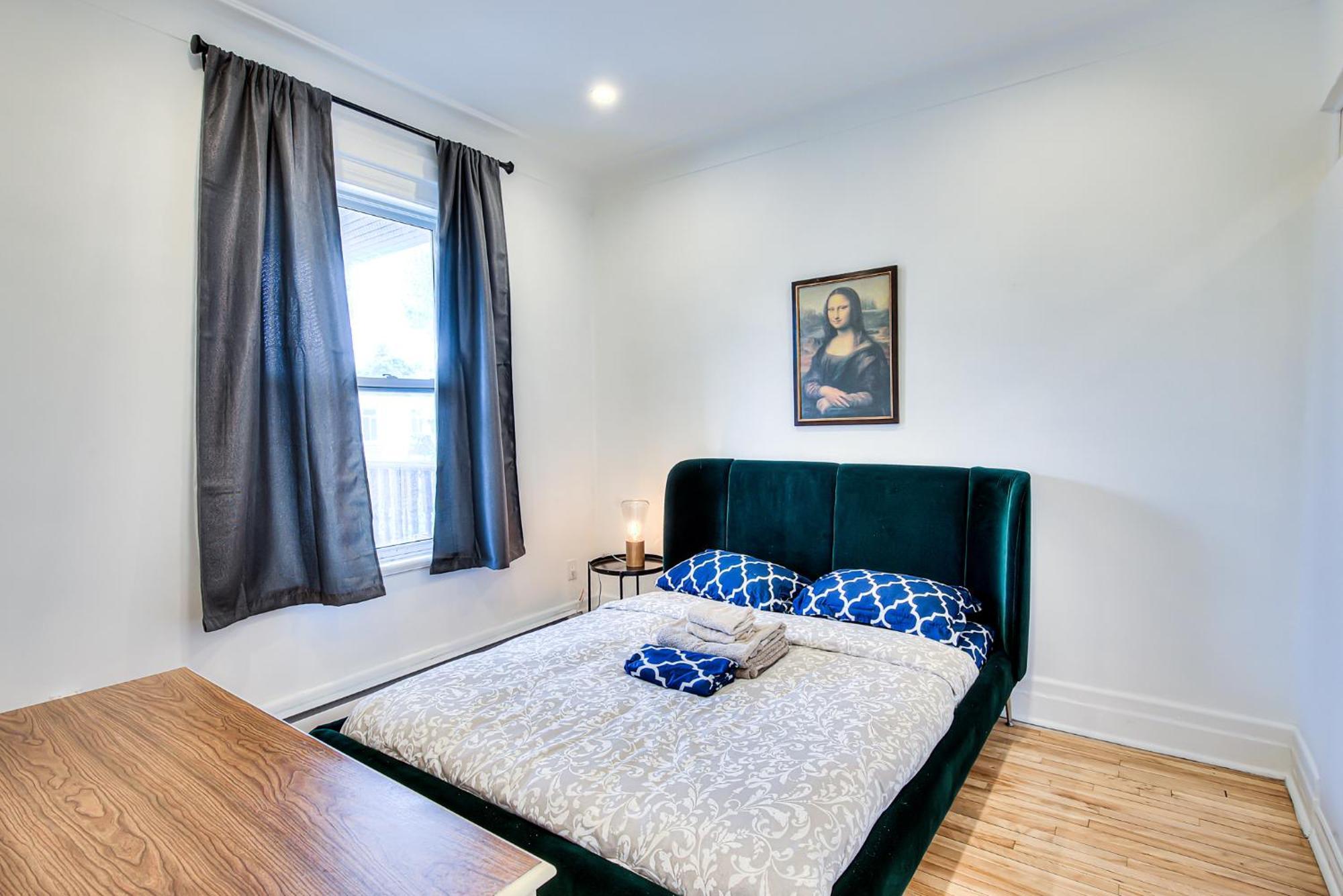 Vacation & Attractions By Downtown & Plateau Apartment Montreal