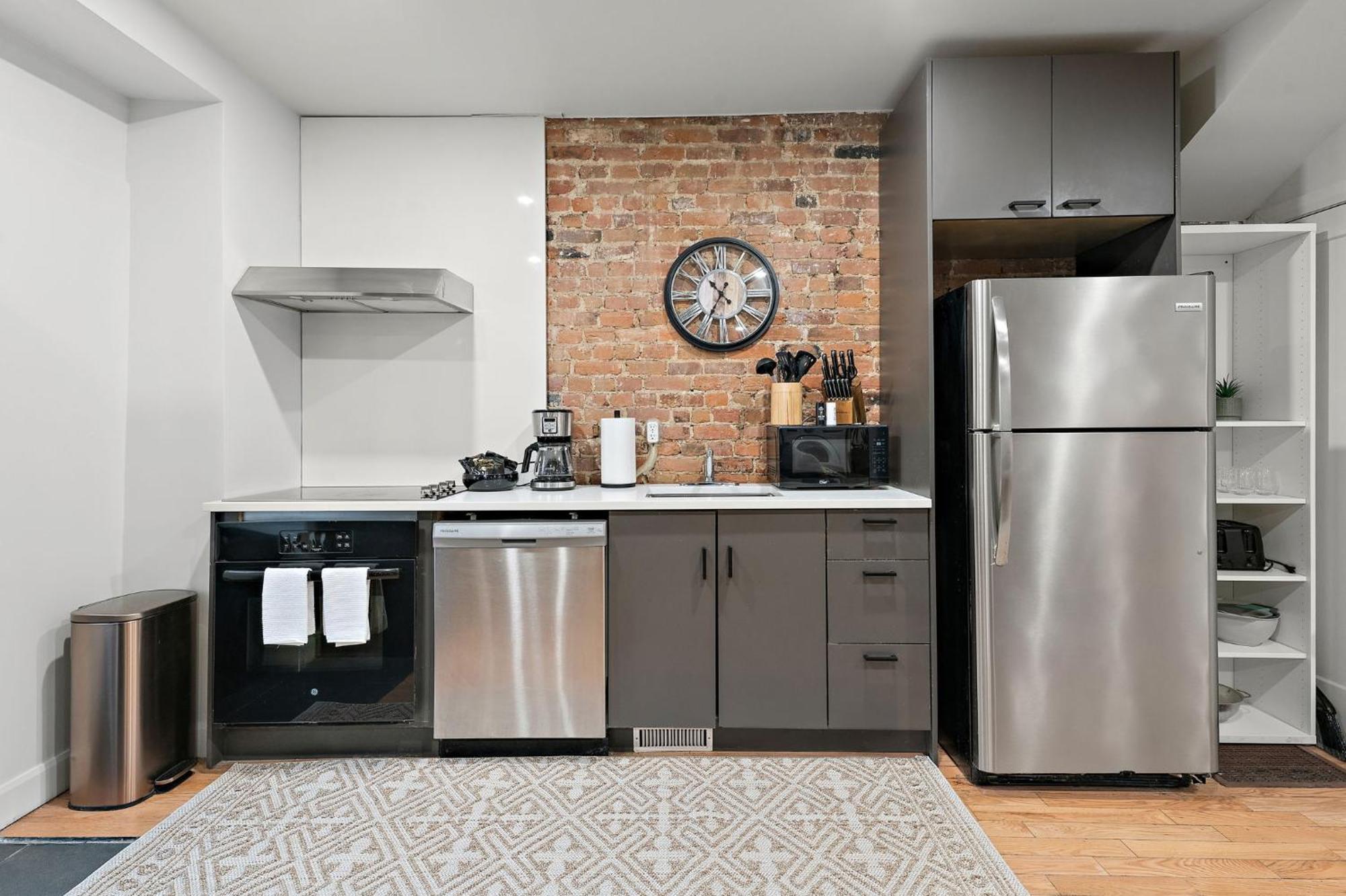 The Ontario Loft Apartment Montreal