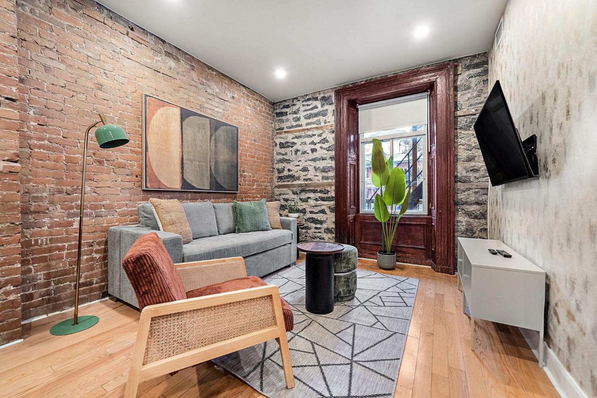 The Ontario Loft Apartment