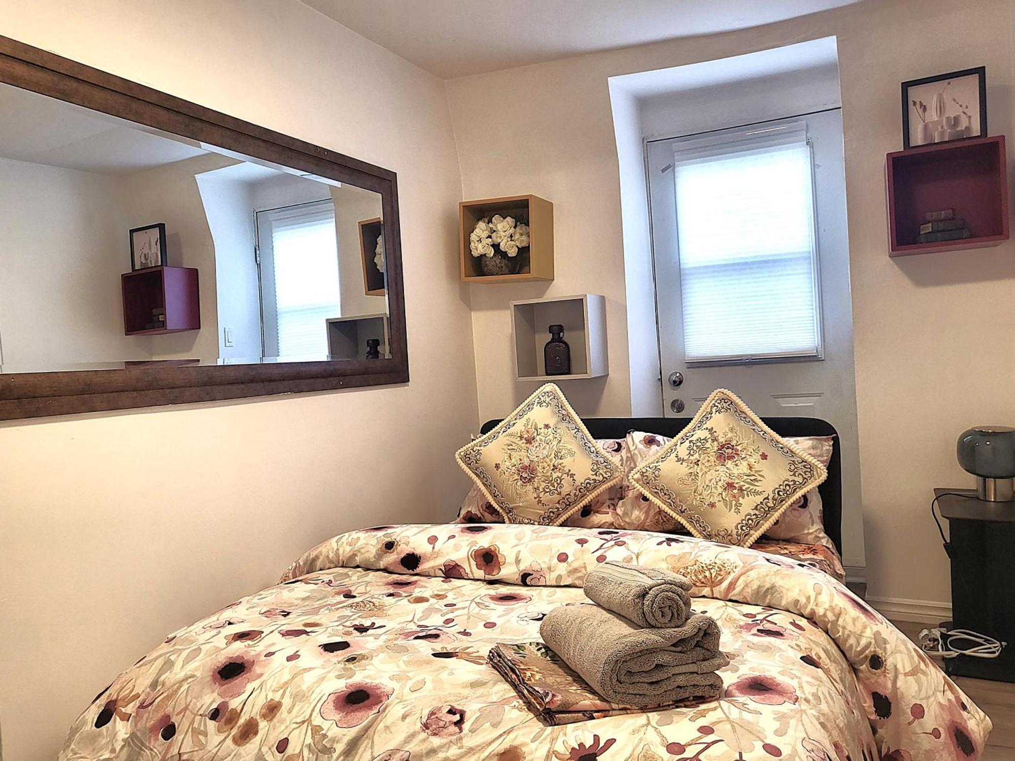 Stunning 3br Apartment, Free Parking, Apartment Montreal