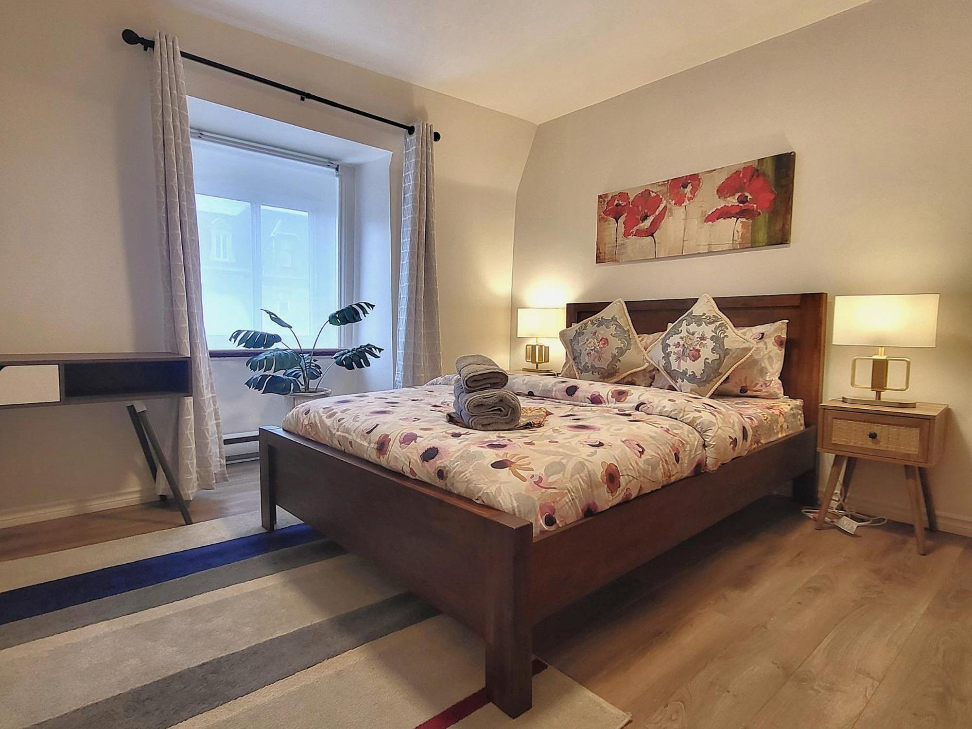Stunning 3br Apartment, Free Parking,