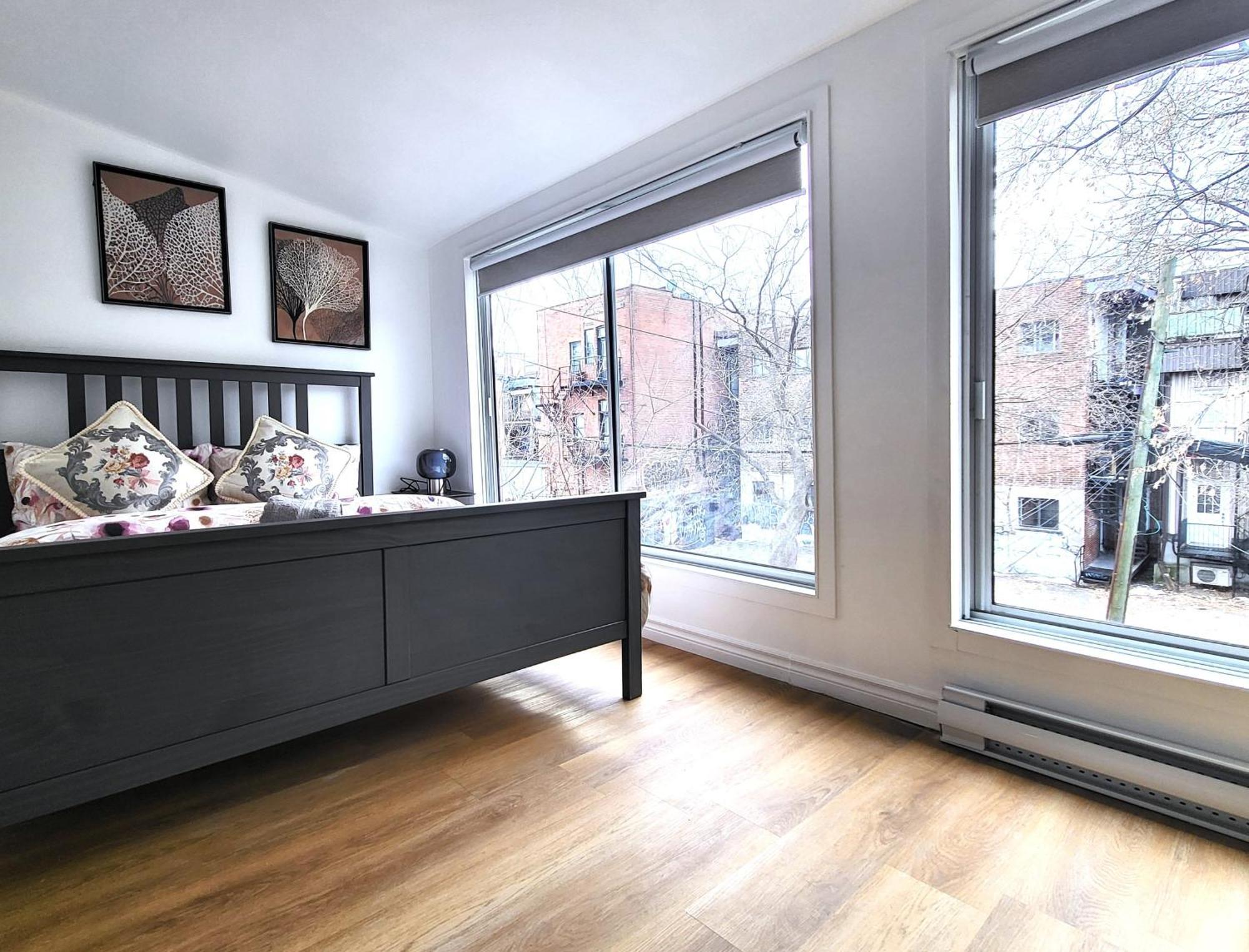 Apartment Stunning 3br Apartment, Free Parking, Montreal