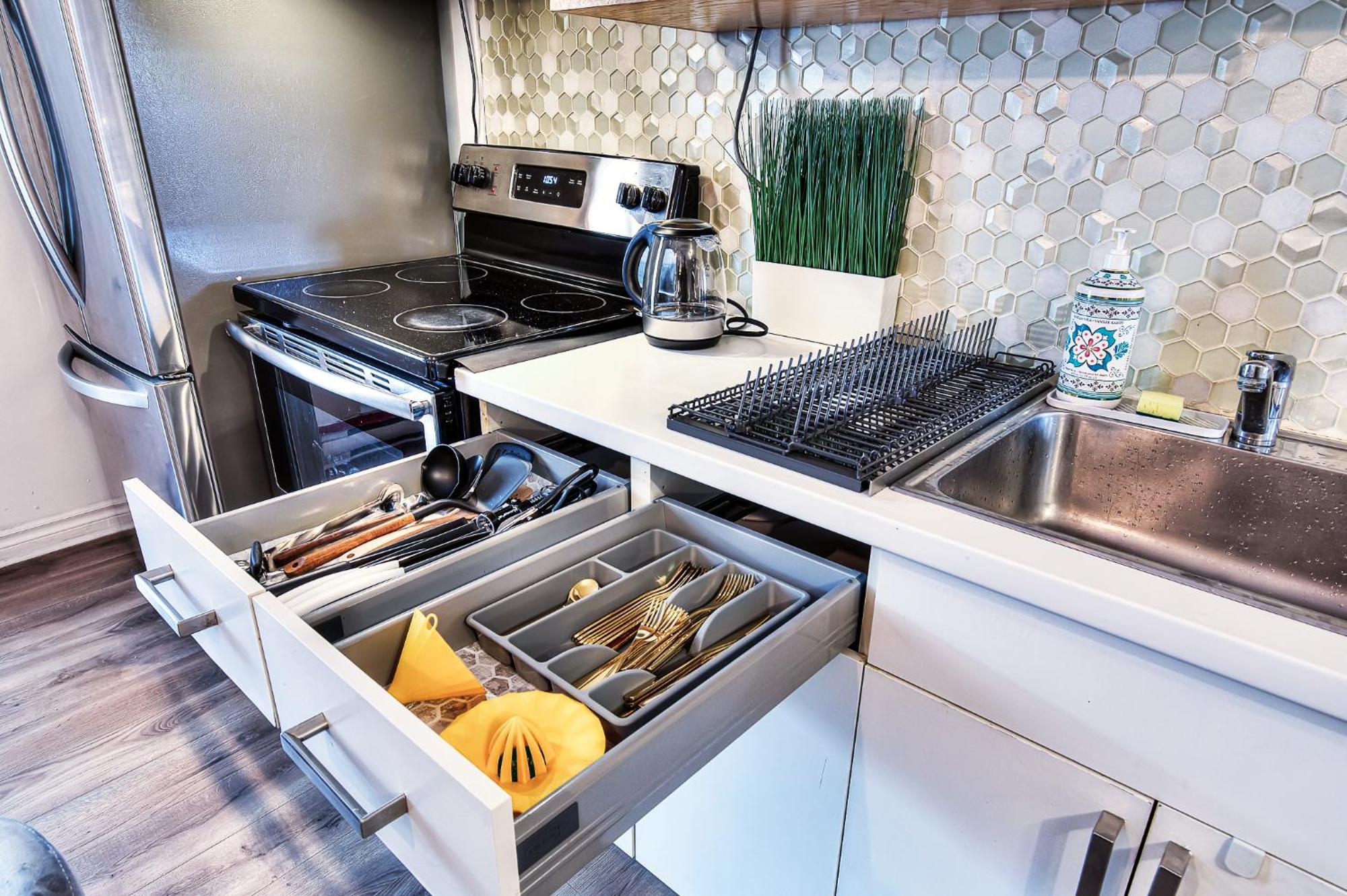 Apartment Stunning 3br Apartment, Free Parking, Montreal