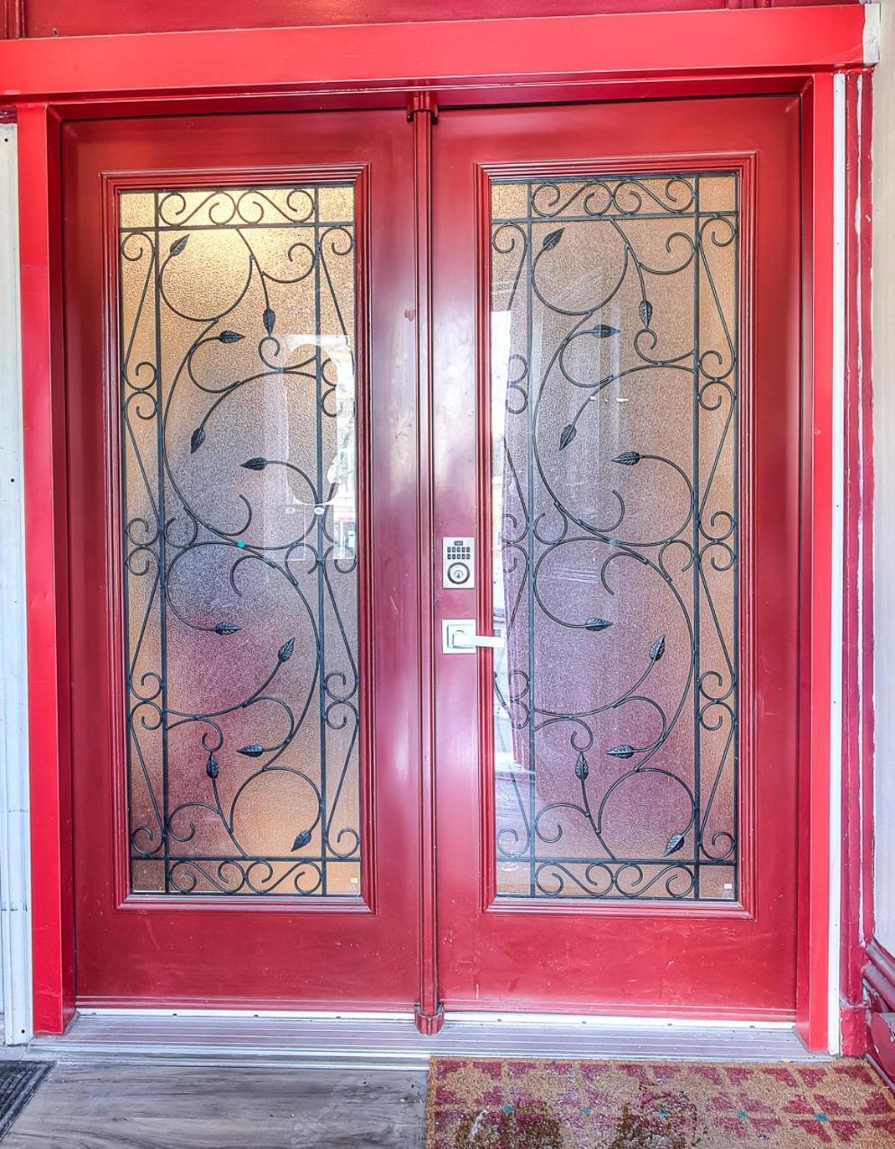Stunning 3br Apartment, Free Parking, *