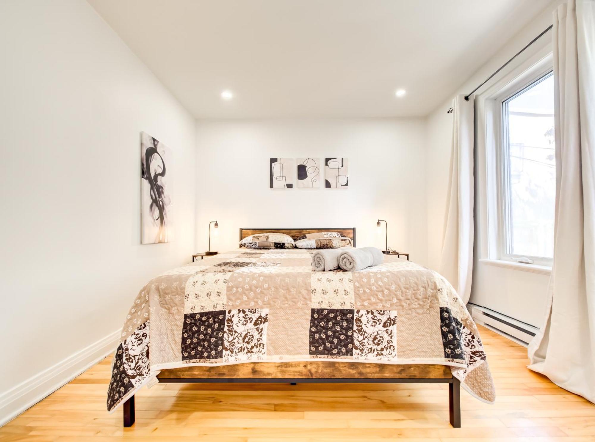 Apartment Spacious 4-bedrooms In Homa 22 Montreal